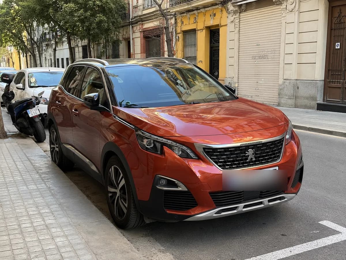 Peugeot 3008 laranja metálico